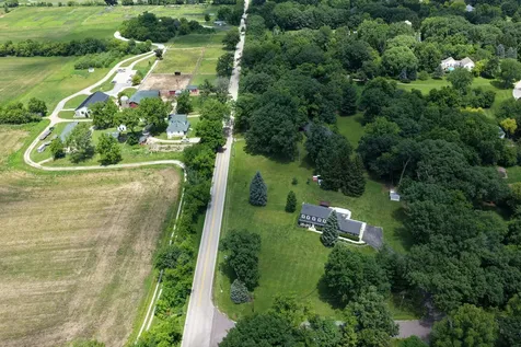 37W384 Ronsu Lane St. Charles IL 60175