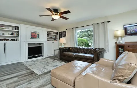 1534 Henry Place Waukegan IL 60085
