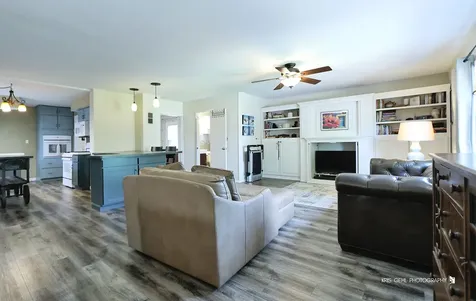 1534 Henry Place Waukegan IL 60085