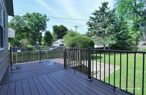 1534 Henry Place Waukegan IL 60085