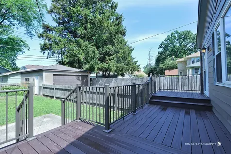 1534 Henry Place Waukegan IL 60085