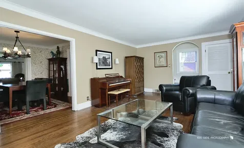 1534 Henry Place Waukegan IL 60085
