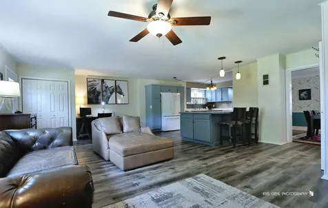 1534 Henry Place Waukegan IL 60085