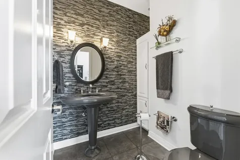 6N274 West Ridgewood Lane St. Charles IL 60175