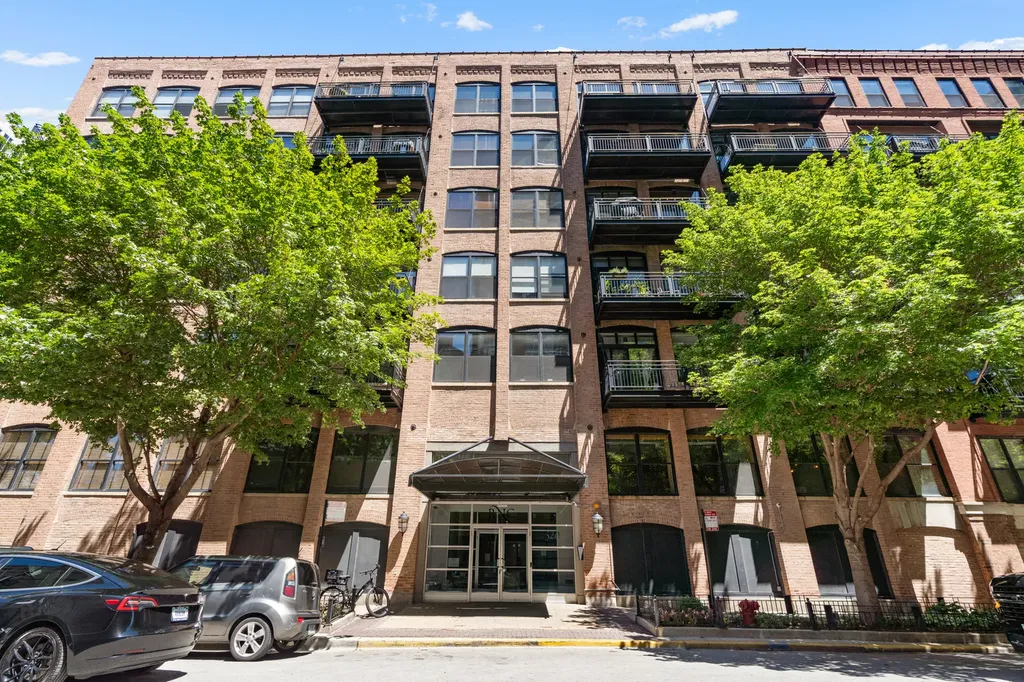 520 West Huron Street Chicago IL 60654
