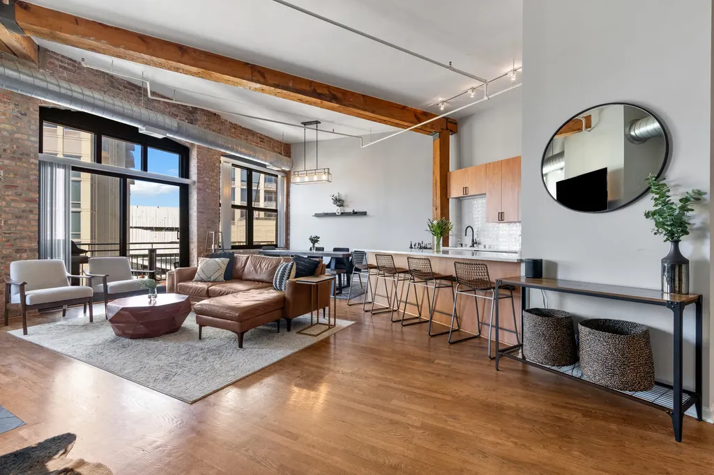 520 West Huron Street Chicago IL 60654