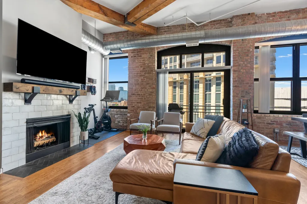 520 West Huron Street Chicago IL 60654