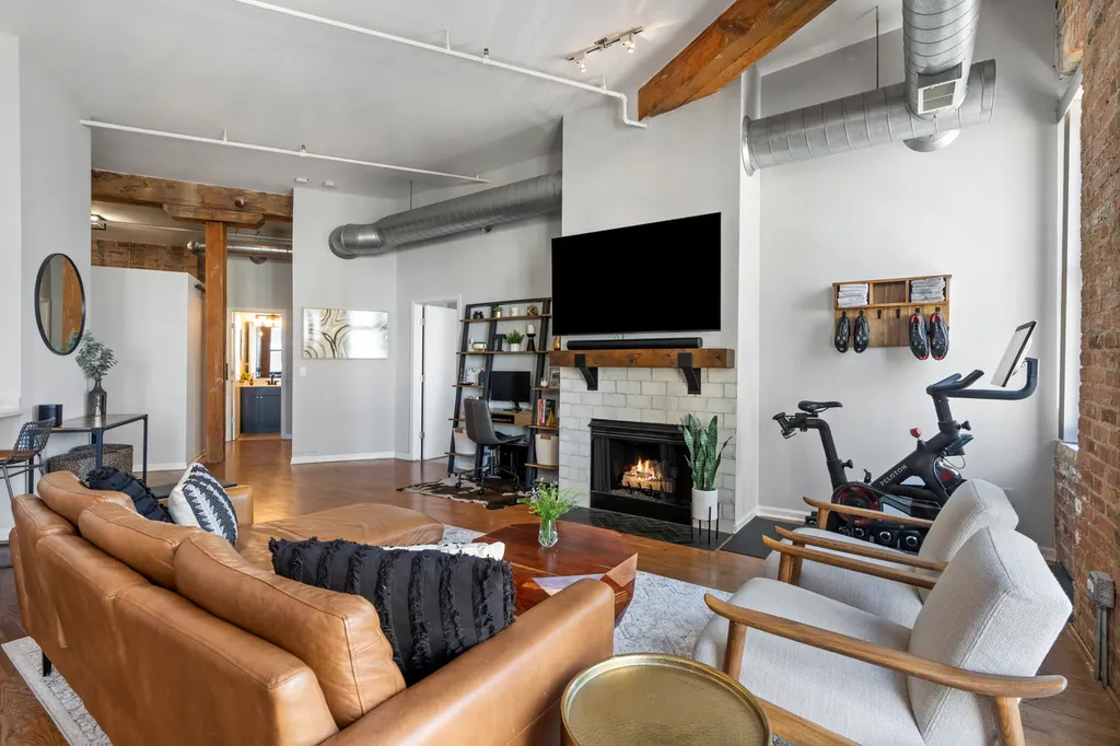 520 West Huron Street Chicago IL 60654