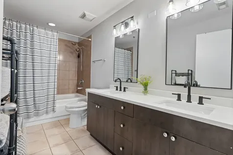 520 West Huron Street Chicago IL 60654