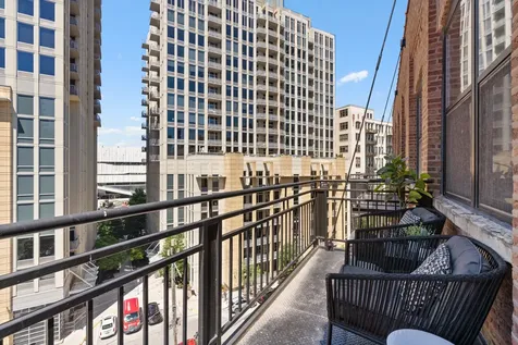520 West Huron Street Chicago IL 60654