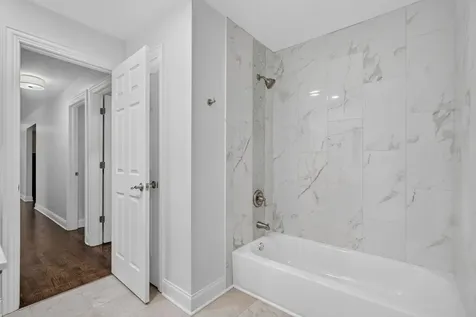 319 Parkshore Drive Shorewood IL 60404