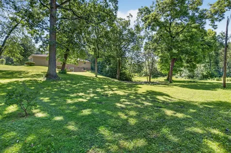 319 Parkshore Drive Shorewood IL 60404