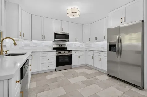 319 Parkshore Drive Shorewood IL 60404