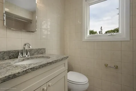 5129 Crain Street Skokie IL 60077