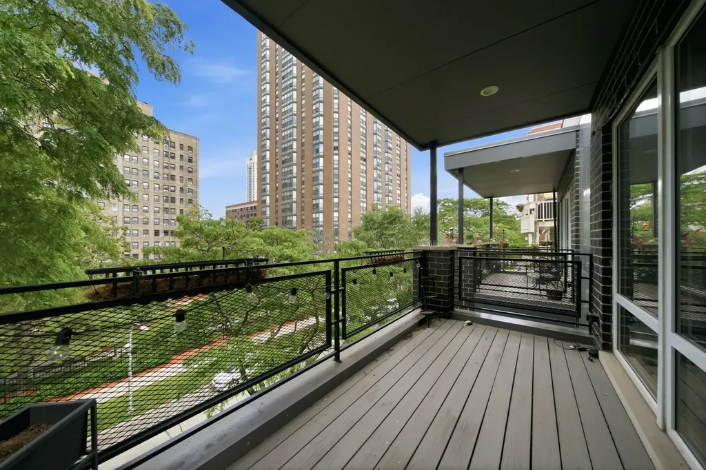 5236 North Kenmore Avenue Chicago IL 60640