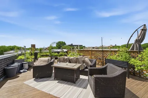 5236 North Kenmore Avenue Chicago IL 60640