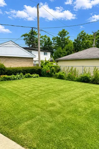 10616 Essex Street Westchester IL 60154