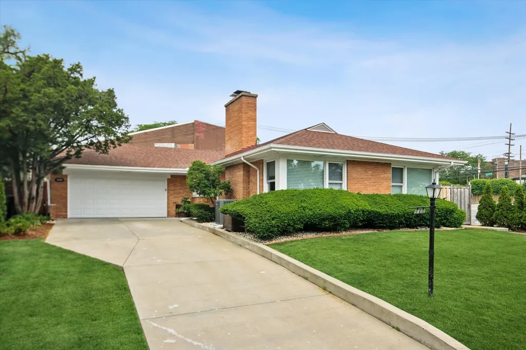 9130 Kenton Avenue Skokie IL 60076