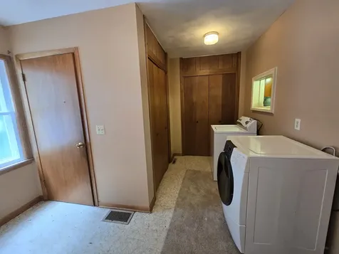 404 West Oregon Street Polo IL 61064