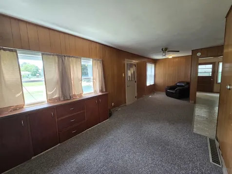404 West Oregon Street Polo IL 61064