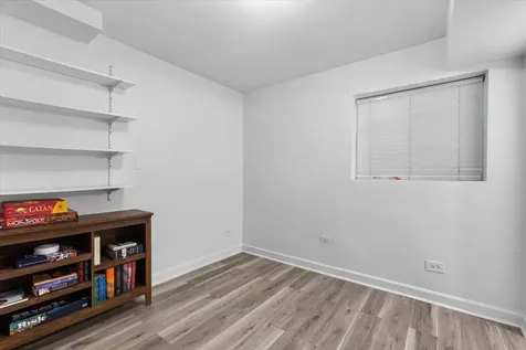 867 West Cornelia Avenue Chicago IL 60657