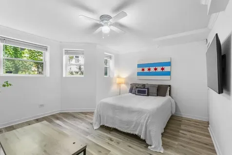 867 West Cornelia Avenue Chicago IL 60657