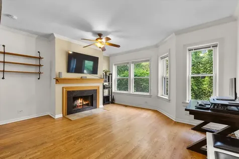 867 West Cornelia Avenue Chicago IL 60657