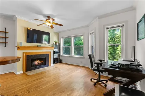 867 West Cornelia Avenue Chicago IL 60657
