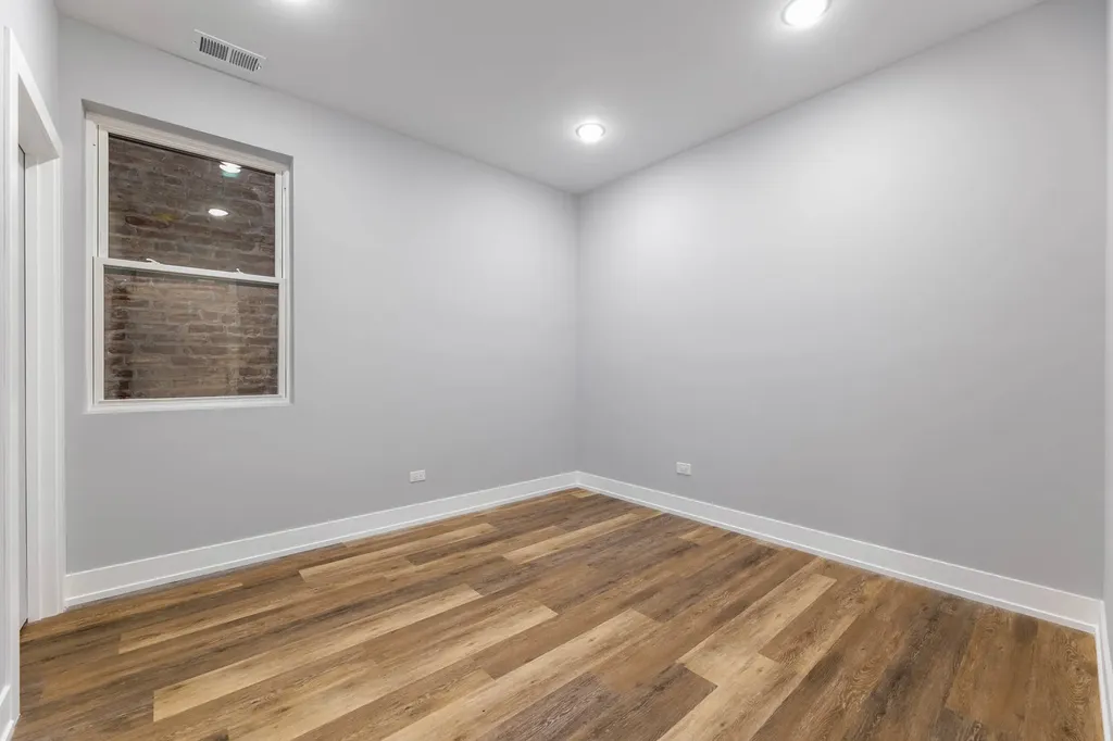 5809 South Indiana Avenue Chicago IL 60637