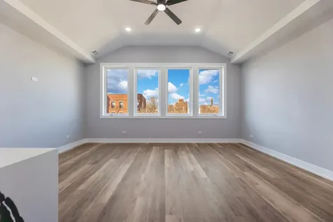 5809 South Indiana Avenue Chicago IL 60637