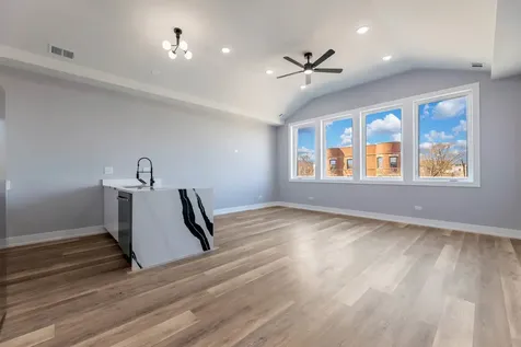 5809 South Indiana Avenue Chicago IL 60637
