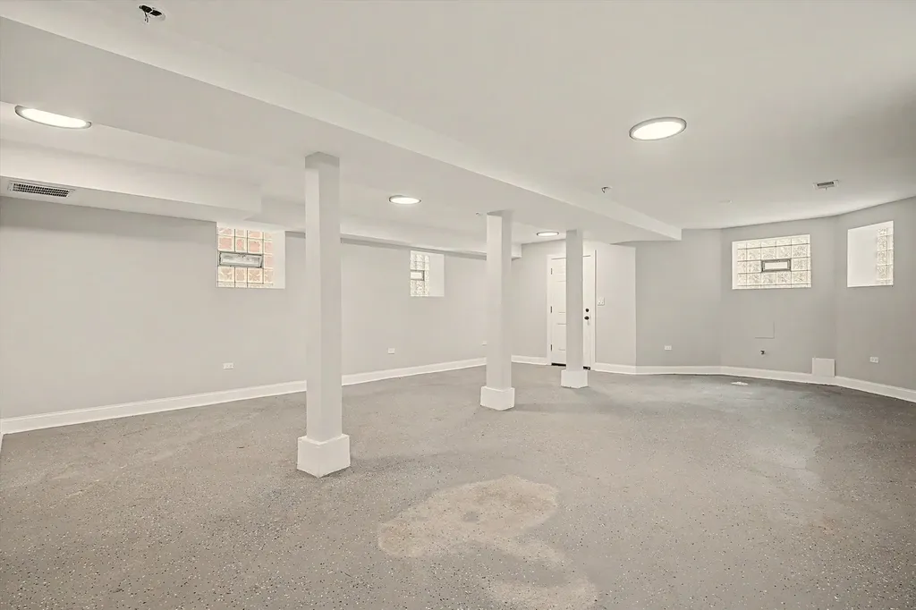 5932 South Elizabeth Street Chicago IL 60636
