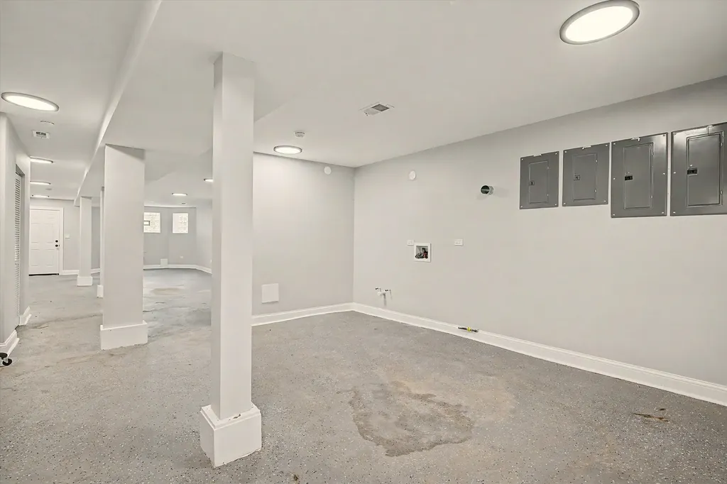 5932 South Elizabeth Street Chicago IL 60636