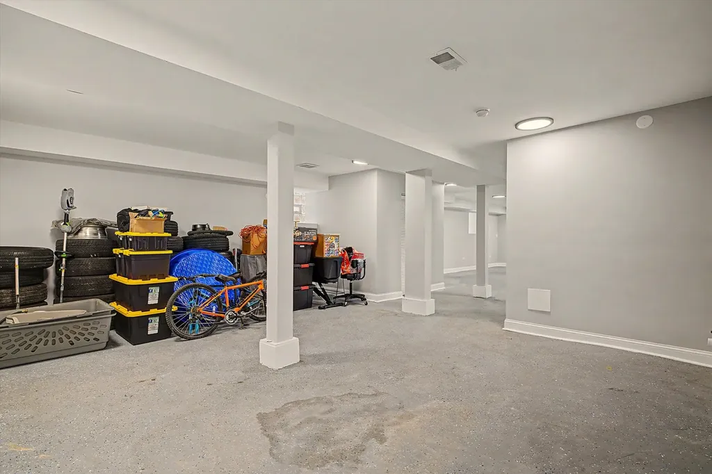 5932 South Elizabeth Street Chicago IL 60636