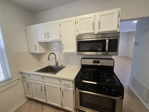 2255 West Huron Avenue Chicago IL 60612