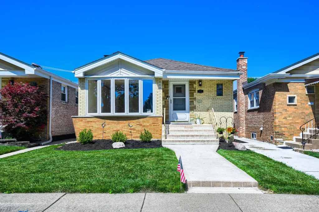 5122 South Normandy Avenue Chicago IL 60638