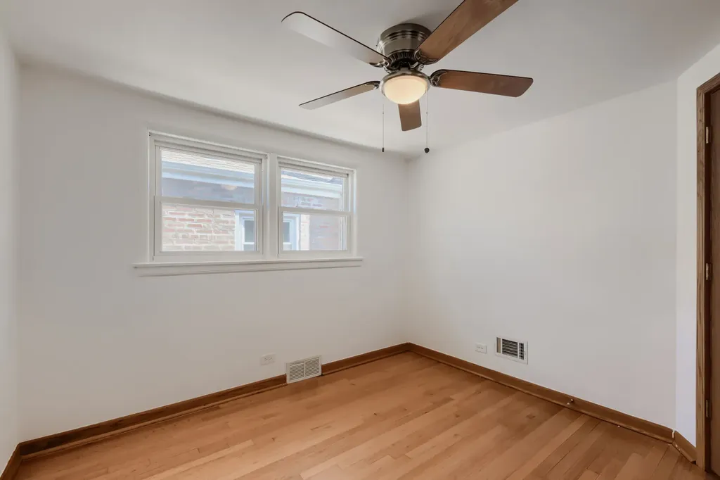 5122 South Normandy Avenue Chicago IL 60638