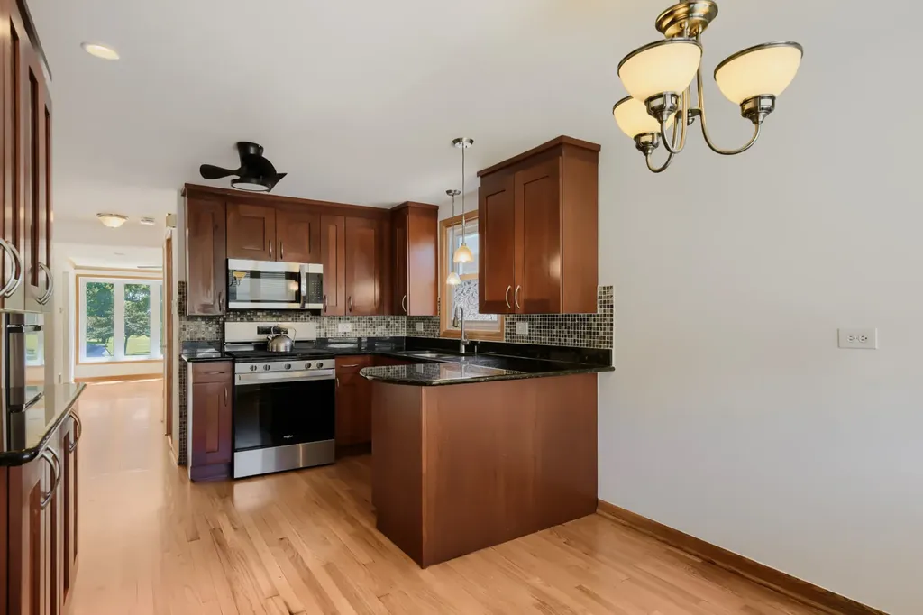 5122 South Normandy Avenue Chicago IL 60638