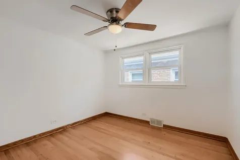 5122 South Normandy Avenue Chicago IL 60638