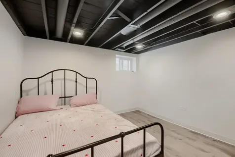 5122 South Normandy Avenue Chicago IL 60638