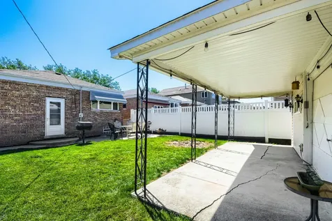 5122 South Normandy Avenue Chicago IL 60638