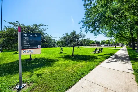 5122 South Normandy Avenue Chicago IL 60638