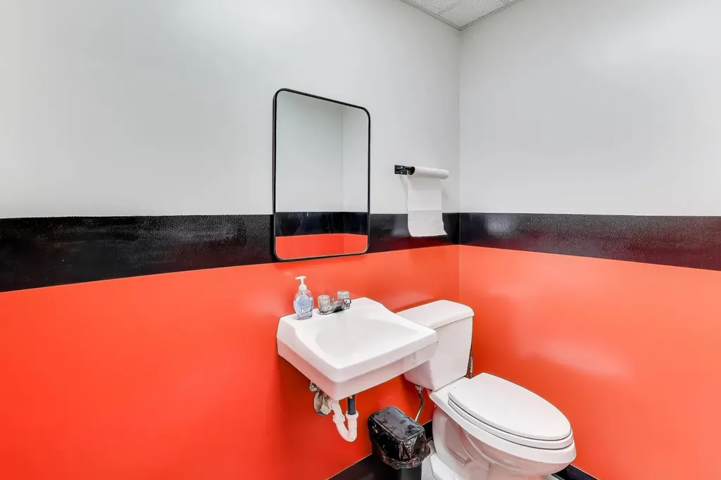 18W455 Roosevelt Road Lombard IL 60148