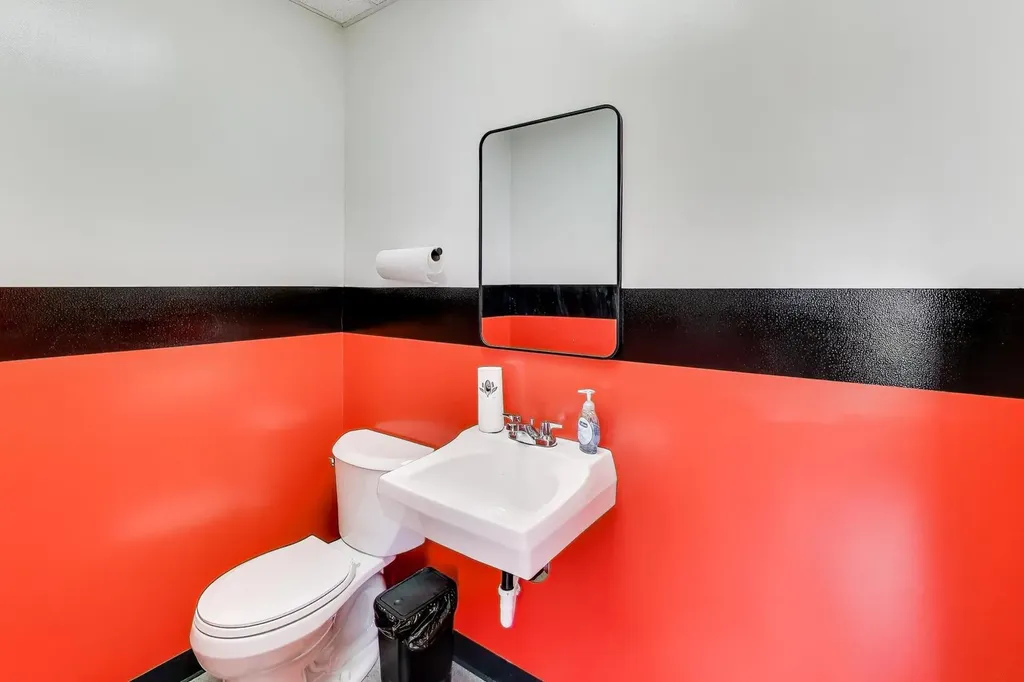 18W455 Roosevelt Road Lombard IL 60148
