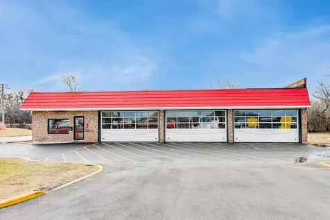 18W455 Roosevelt Road Lombard IL 60148