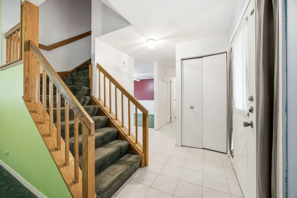 1359 Auburn Avenue Naperville IL 60565