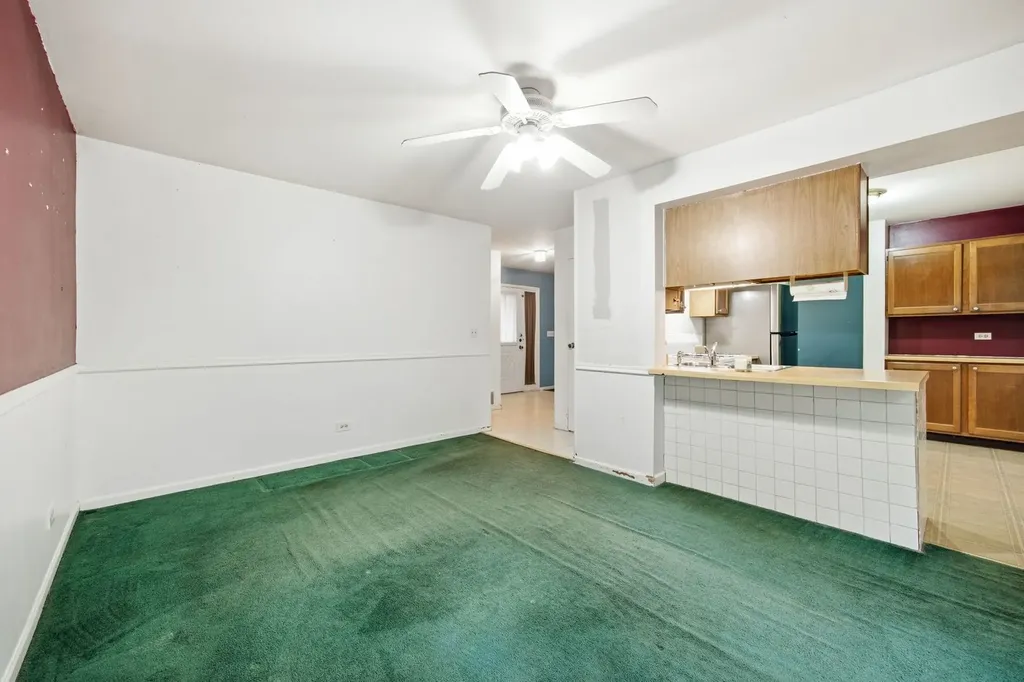 1359 Auburn Avenue Naperville IL 60565
