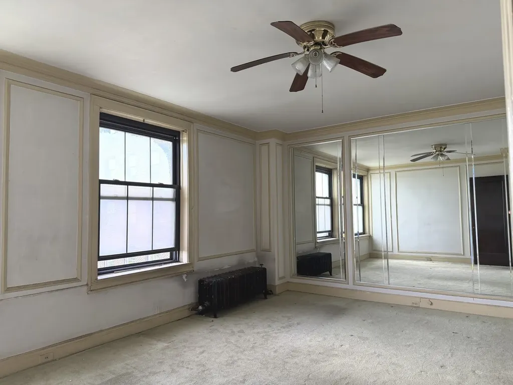 5555 South Everett Avenue Chicago IL 60637
