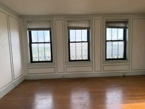 5555 South Everett Avenue Chicago IL 60637
