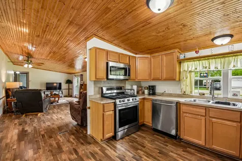 197 East Cermak Road Braidwood IL 60408